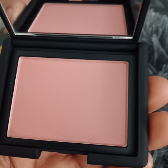 NARS blush - Picture 2 of 2